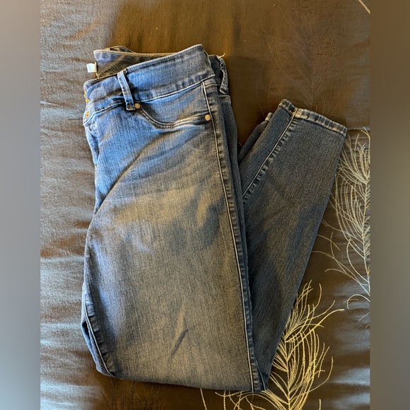 Torrid High Waisted Skinny Jeans / Jegging Size 18 Tall / 18T - Picture 3 of 3